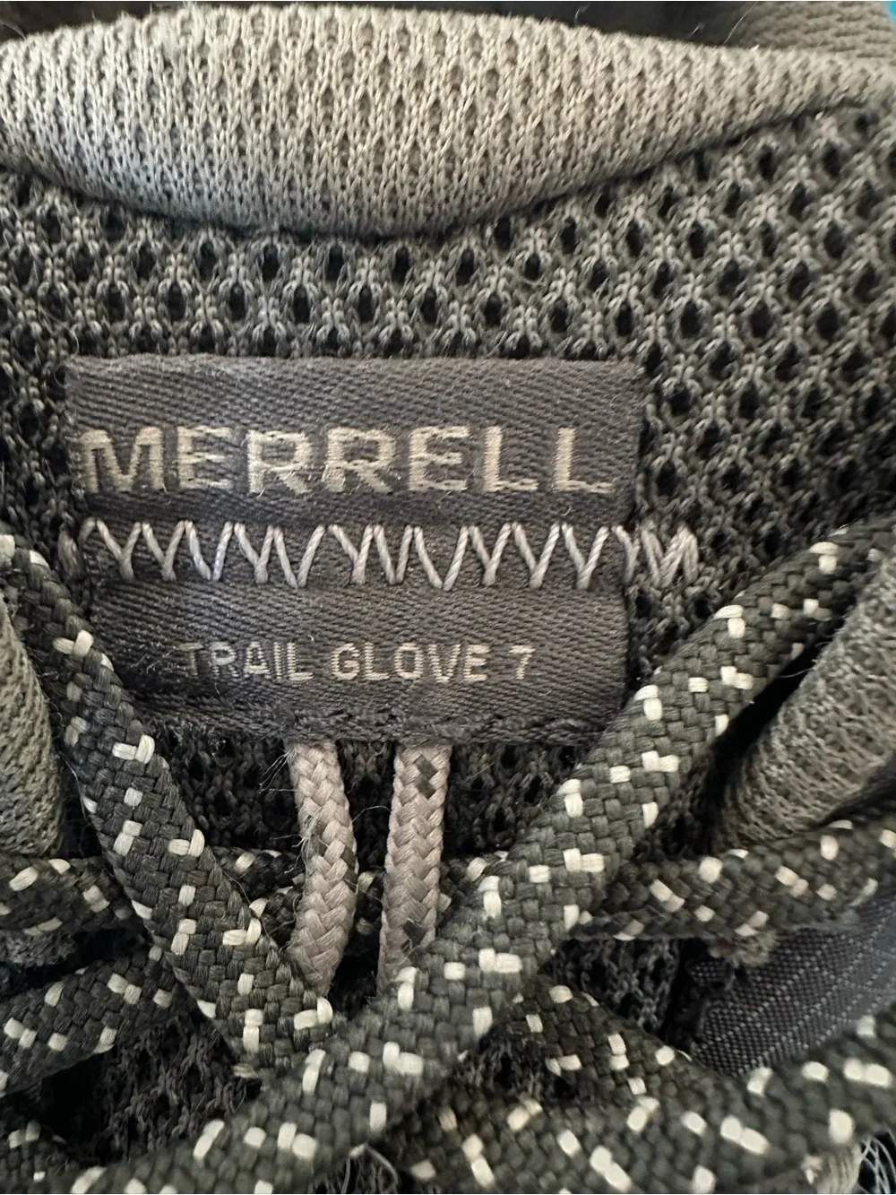 Merrell Men's Green Trail Shoe 7 with Vibram Outsole Size 12
